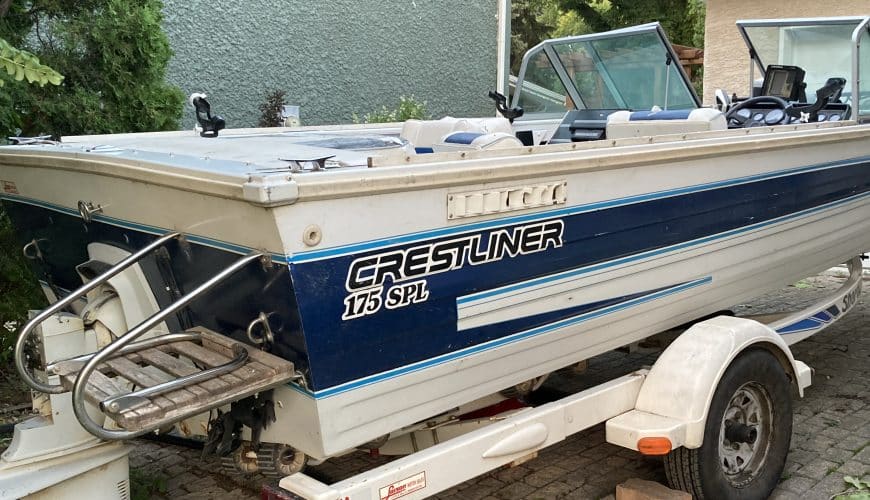 1992 crestliner phantom 17 ft fish/ski