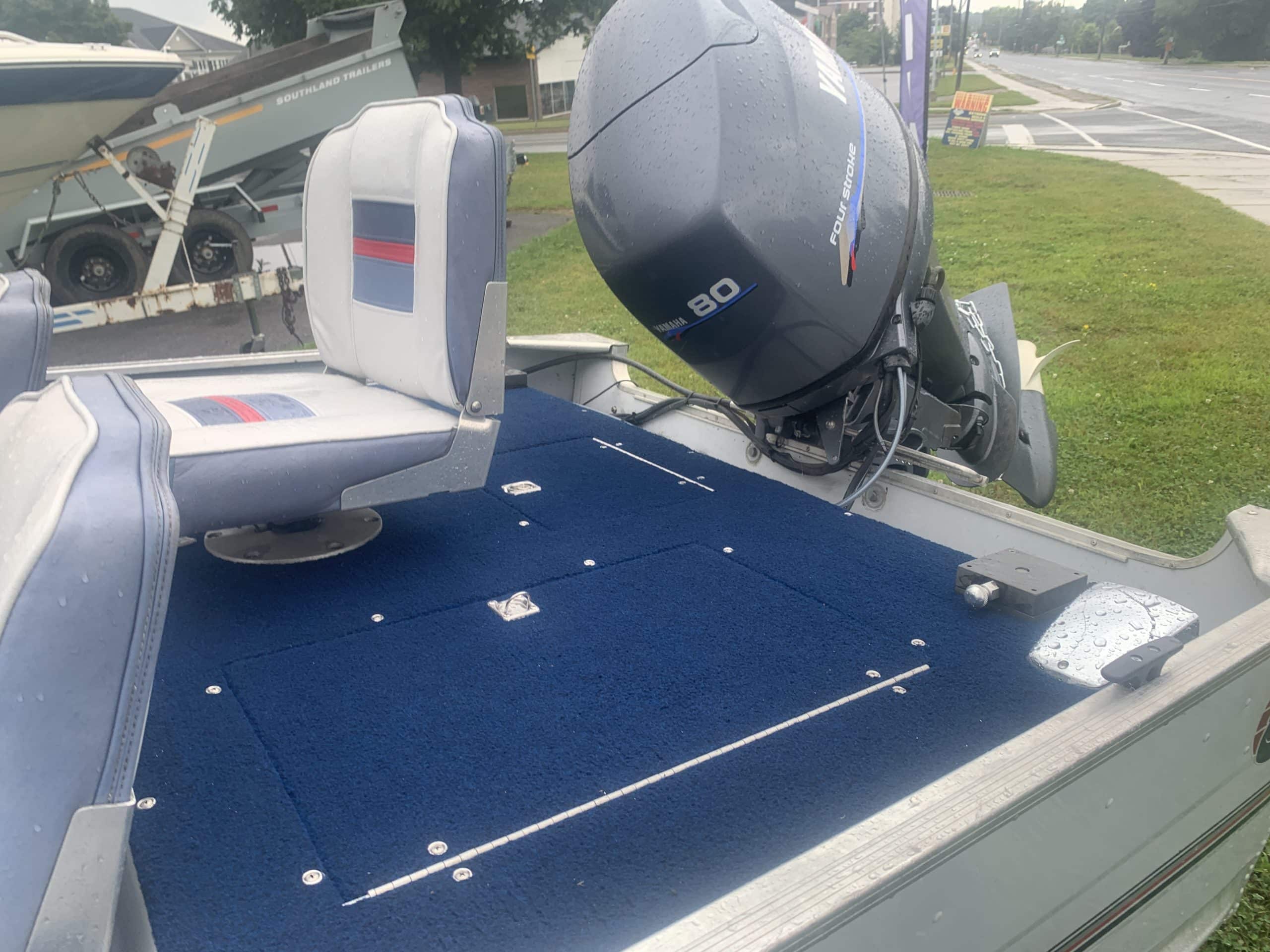 1989 17′ Springbok Pro Series170 Fish & Ski w80 Hp Yamaha 4 stroke & EZ loader trailer