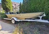 16 Foot Lowe Fishing Boat and Trailer with Everything