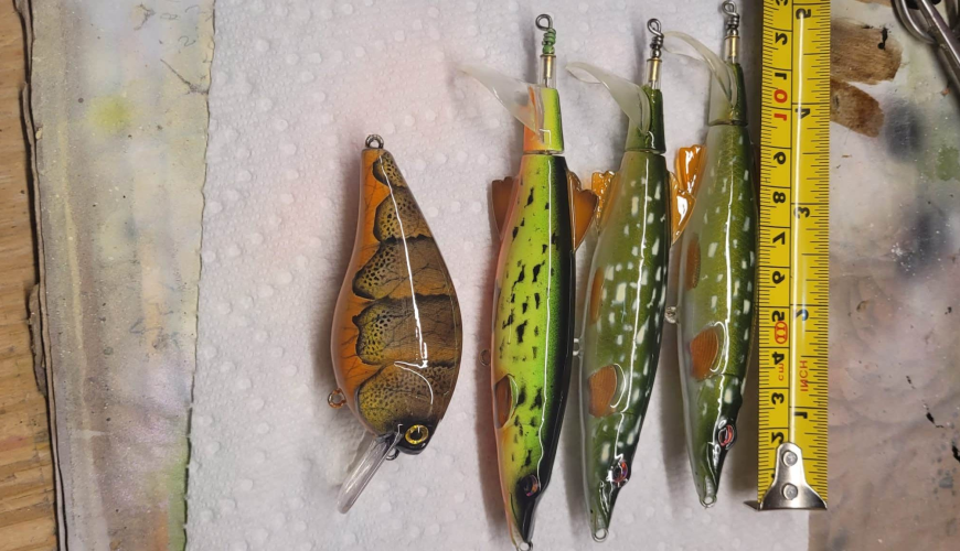 Hand printed fishing lures