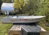 12 Ft Aluminum Lund fishing boat