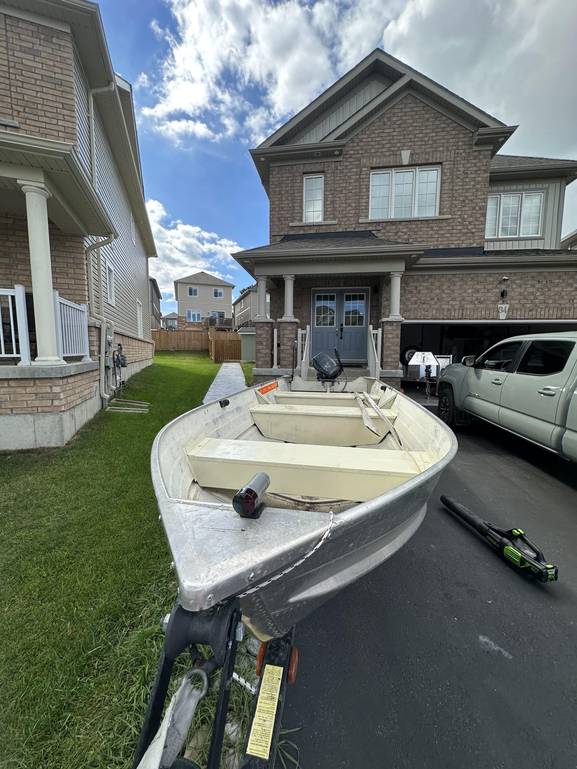 9.9 evenrude 14’ boat