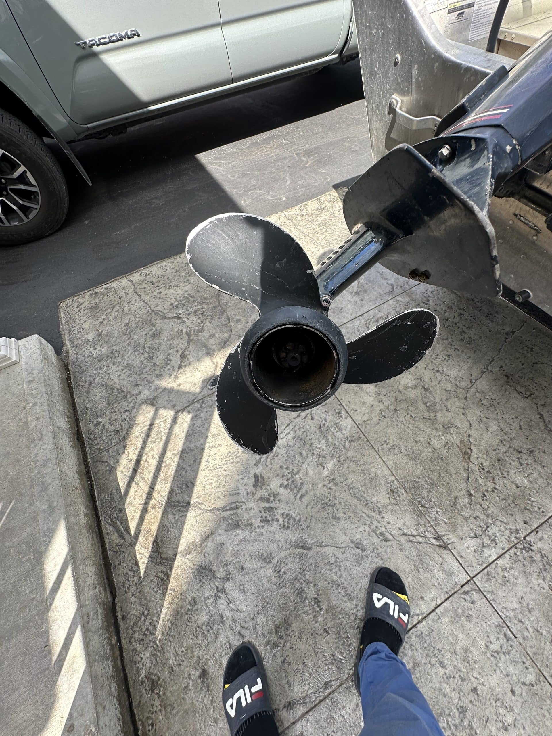 9.9 evenrude 14’ boat