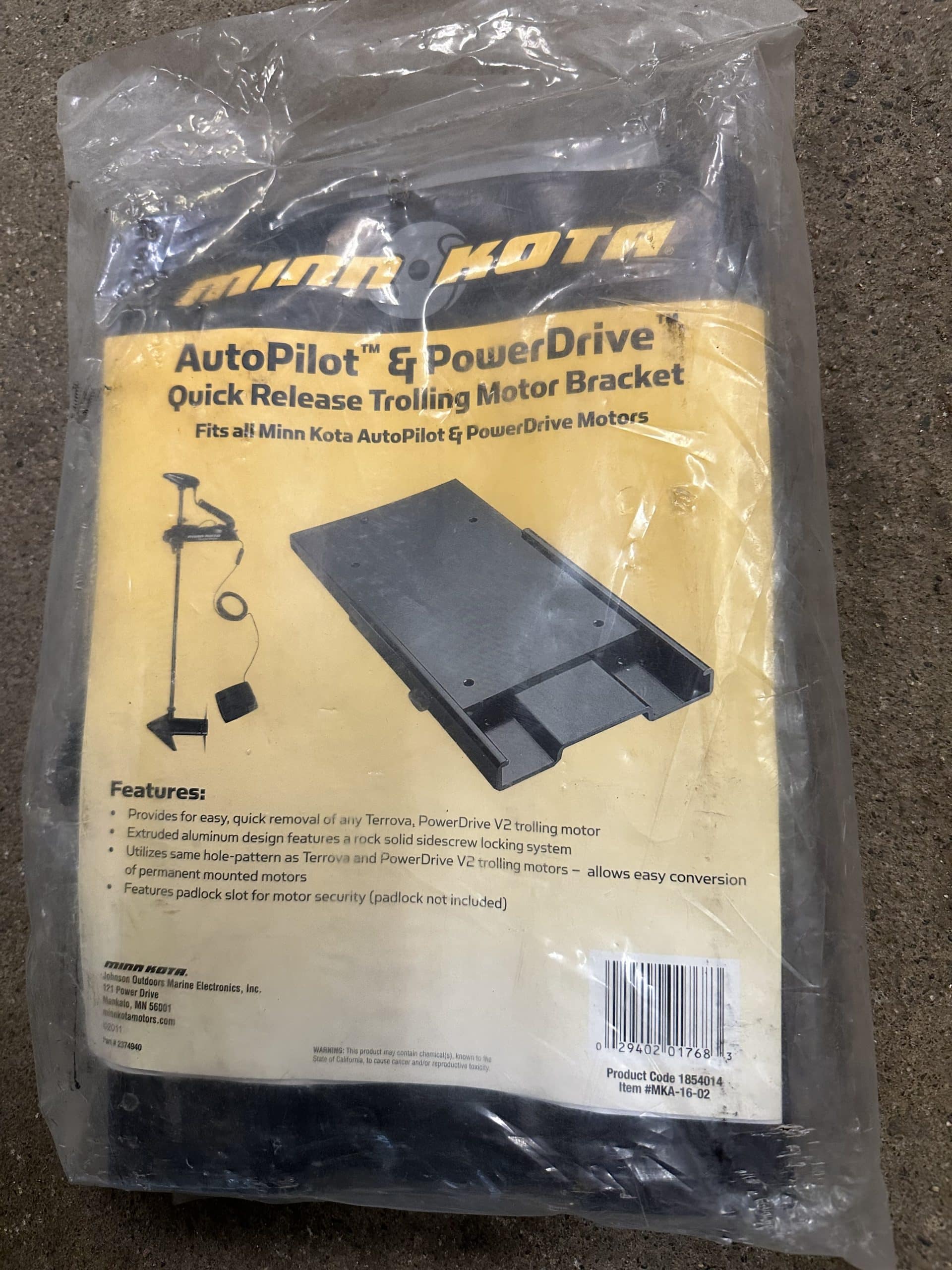 Trolling motor quick release bracket